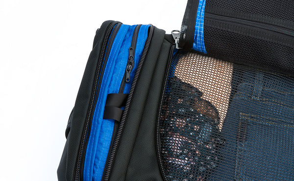 A filled Aeronaut 30 End Pocket Packing Cube fits snugly in the End Pocket of the Aeronaut 30.